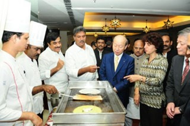 japan governor shows intrest on andhra dosa Niharonline